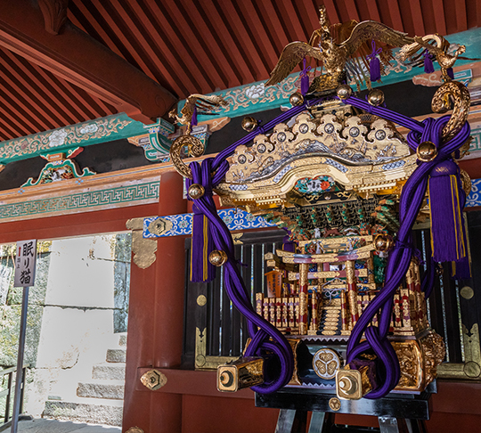 日光東照宮分霊三日月神輿