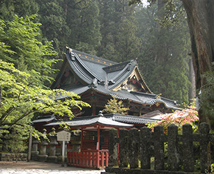 日光ニ荒山神社