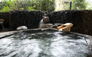 渓谷の湯
