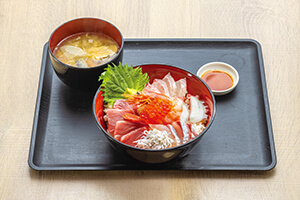 横浜釣り堀王国 龍宮城スパホテル三日月店